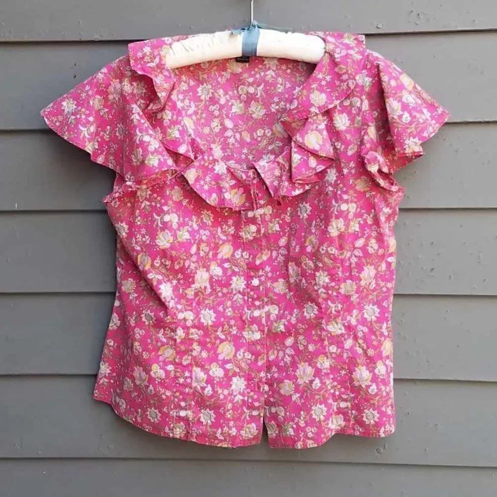 Chaps Cotton Red Floral Print Ruffle Blouse size 12